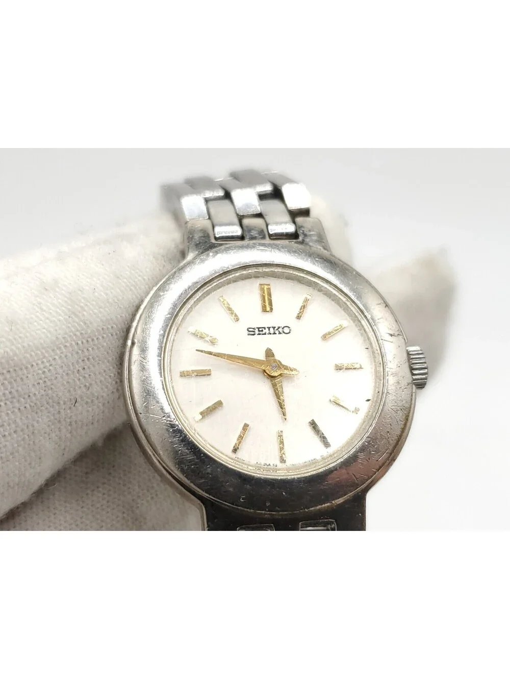 Seiko Quartz Watch Womens 25mm New Battery Silver Tone Round White Dial